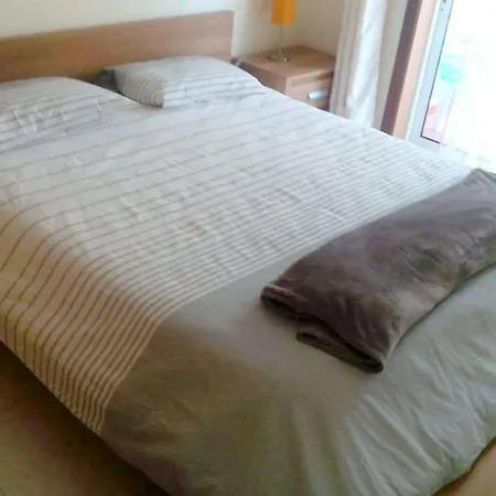 Апартаменти Apartment Rua Maria Eugenia Silva Horta *